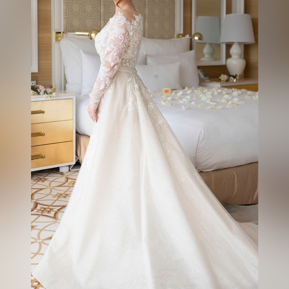 Wonda Concept wedding dress